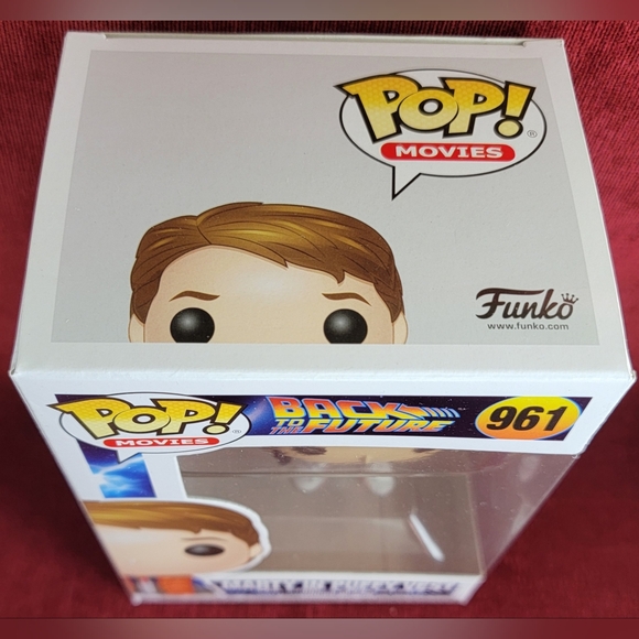 Marty in puffy jacket funko # 961 (nib) With pop protector - Picture 4 of 7